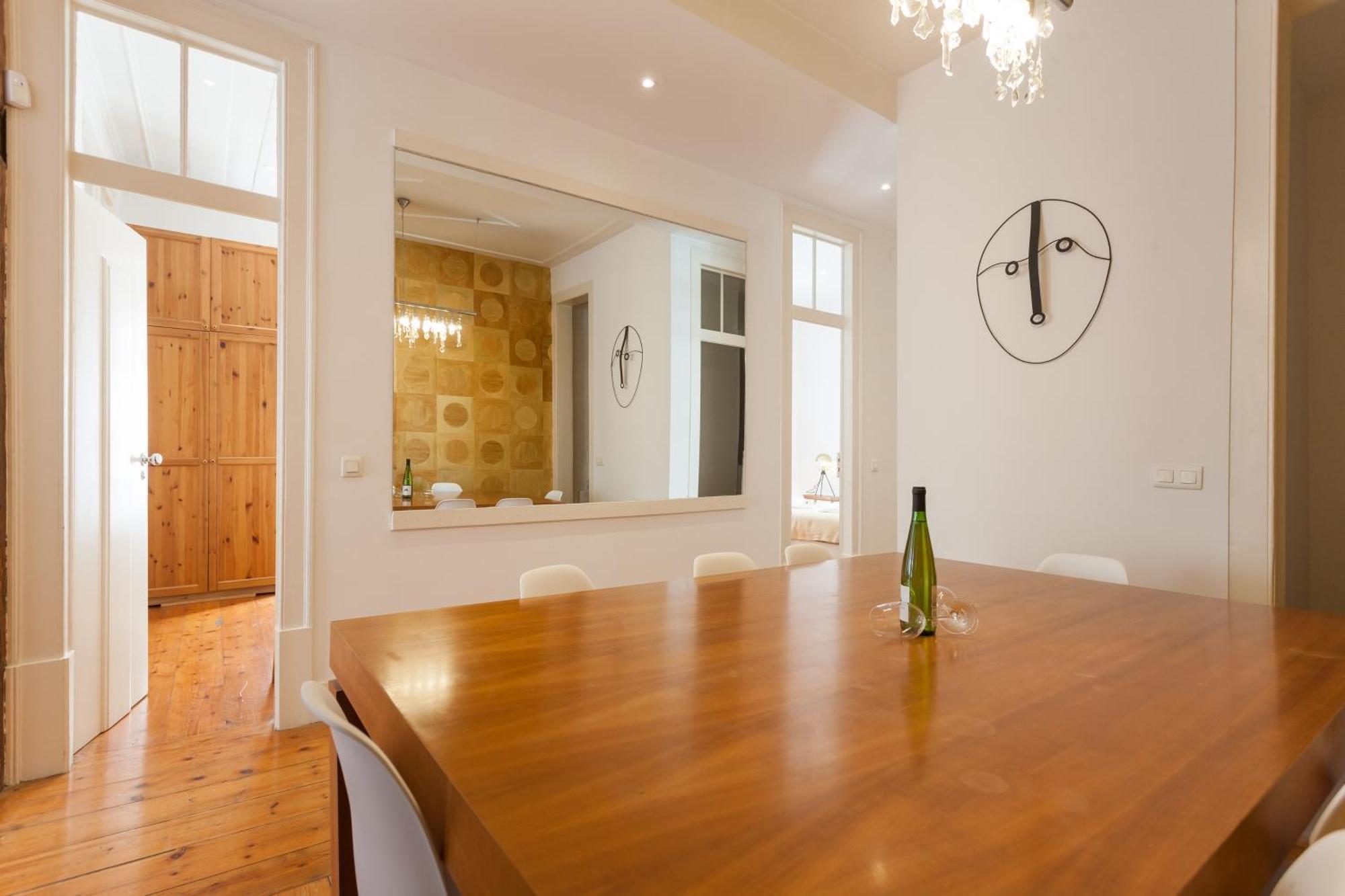 Tejo Vintage Three-Bedroom Apartment - By Lu Holidays Lisbon Bagian luar foto